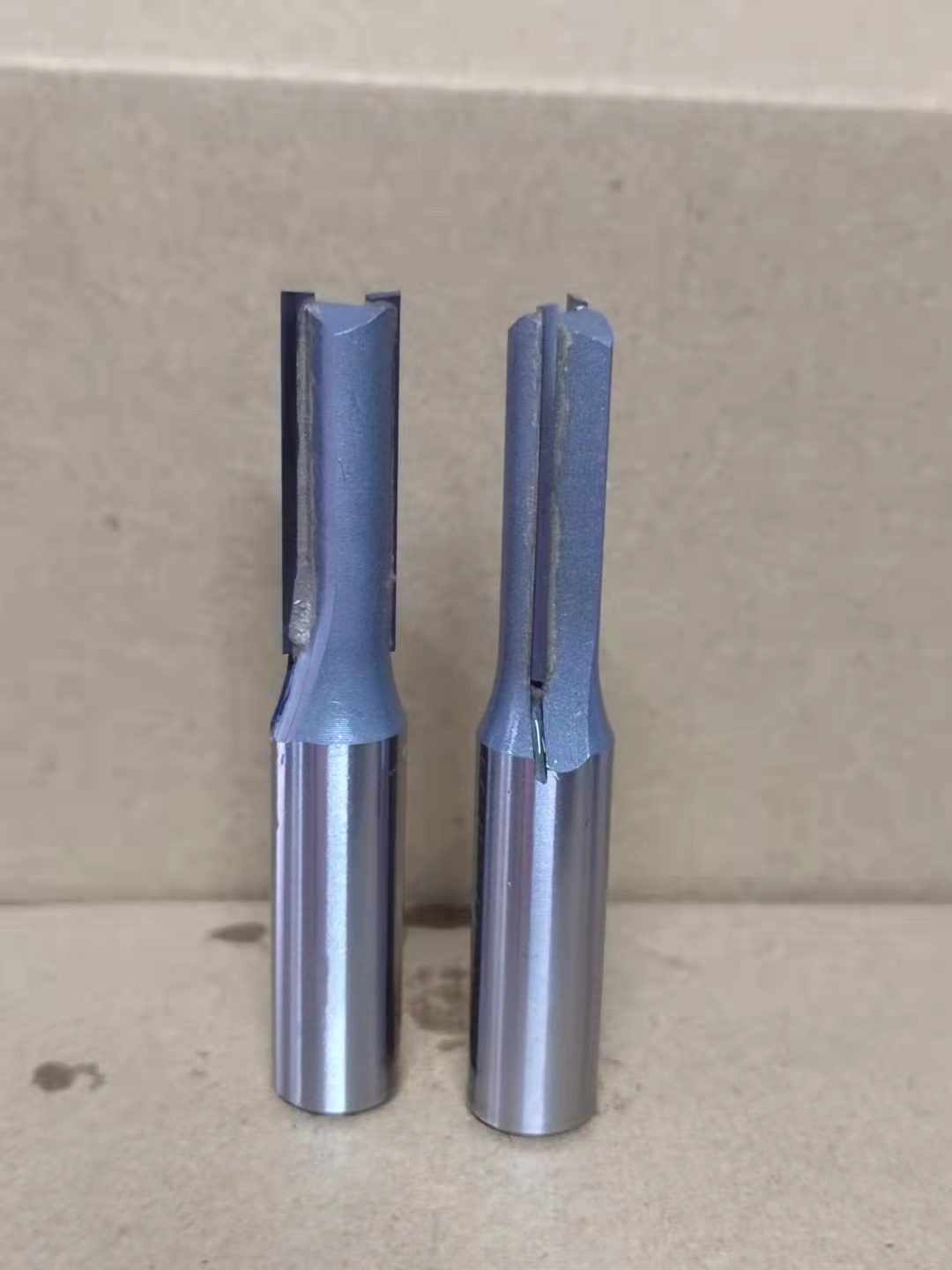 CNC Solid Carbide 3 seruling lurus End Mill Tungsten Milling Cutter untuk pengerjaan kayu YASEN