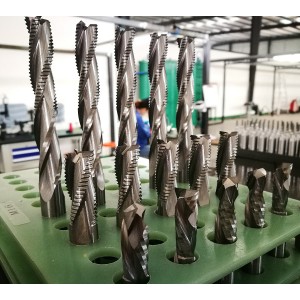 Mesin CNC Solid Carbide Roughing Spiral Bits End Milling Cutter